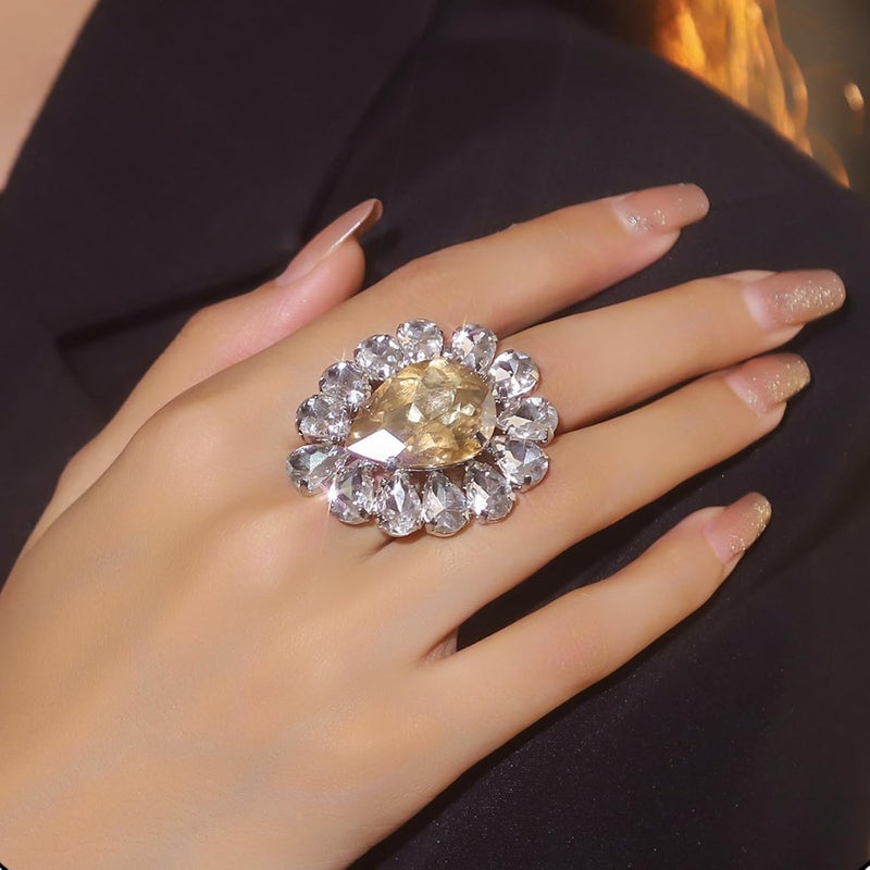 Sparkling Rhinestone Ring Bohemia Thick Large Oval Geometric Ring Square Princess Rings Fashion Heart Zircon Crystal Ring Prom Wedding Party Ball Rings for Women
